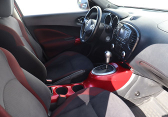 Подержанный автомобиль Nissan Juke 2011 года (10 фото)