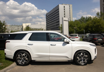 Подержанный автомобиль Hyundai Palisade 2021 года (3 фото)
