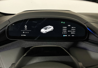 Подержанный автомобиль Zeekr 001 2024 года (11 фото)