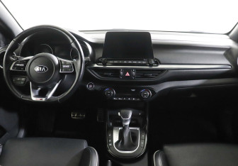 Подержанный автомобиль Kia Cerato Sedan 2020 года (6 фото)