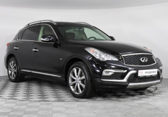 Подержанный автомобиль Infiniti QX50 2017 года (3 фото)