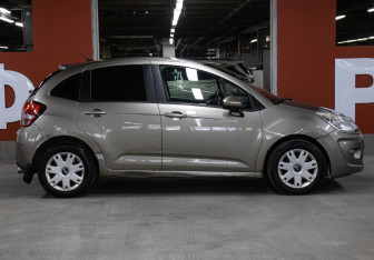 Подержанный автомобиль Citroen C3 Hatchback 2011 года (4 фото)