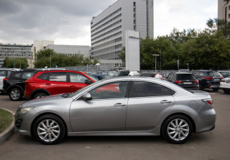 Подержанный автомобиль Mazda 6 Sedan 2011 года (6 фото)