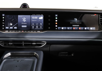 Подержанный автомобиль Voyah Free 2023 года (14 фото)