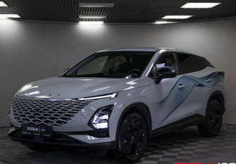 Подержанный автомобиль Omoda C5 2024 года (38 фото)