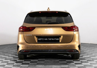 Подержанный автомобиль Kia Ceed Wagon 2021 года (4 фото)