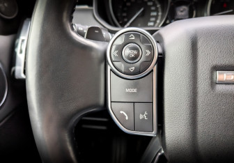 Подержанный автомобиль Land Rover Discovery 2017 года (28 фото)