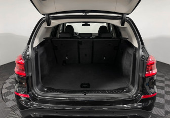 Подержанный автомобиль BMW X3 2019 года (9 фото)