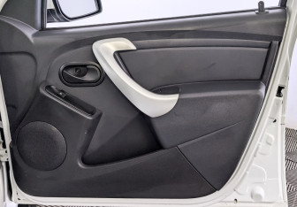 Подержанный автомобиль LADA (ВАЗ) Largus Wagon 2021 года (24 фото)