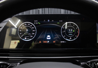 Подержанный автомобиль Omoda C5 2023 года (13 фото)