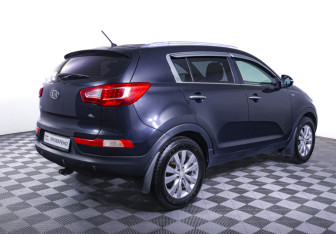 Подержанный автомобиль Kia Sportage 2011 года (5 фото)