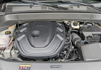 Подержанный автомобиль Geely Monjaro 2024 года (9 фото)