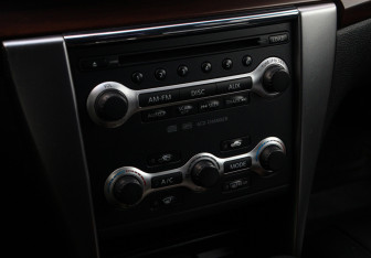 Подержанный автомобиль Nissan Teana 2010 года (21 фото)