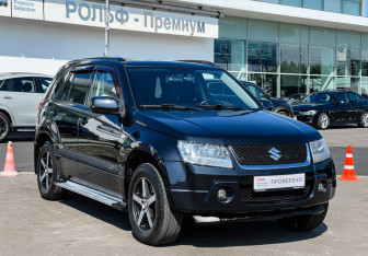 Подержанный автомобиль Suzuki Grand Vitara 2007 года (3 фото)