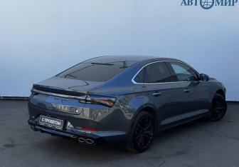 Подержанный автомобиль Geely Preface 2024 года (8 фото)
