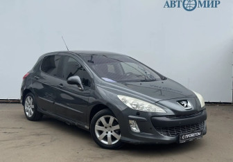 Подержанный автомобиль Peugeot 308 Hatchback 2010 года (3 фото)