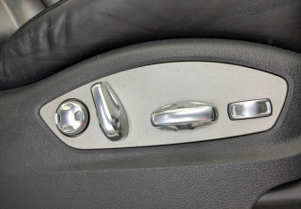 Подержанный автомобиль Porsche Cayenne 2017 года (27 фото)