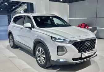 Подержанный автомобиль Hyundai Santa Fe 2018 года (3 фото)