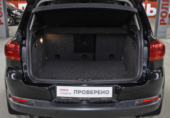 Подержанный автомобиль Volkswagen Tiguan 2012 года (10 фото)