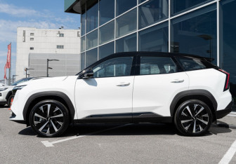 Новый Geely Atlas 2026 (10 фото)