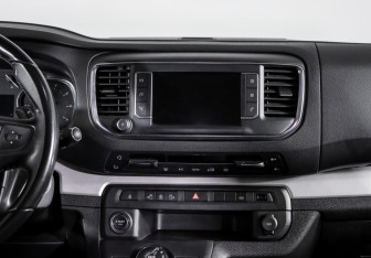 Подержанный автомобиль Citroen SpaceTourer 2018 года (13 фото)