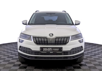 Подержанный автомобиль Skoda Karoq 2022 года (2 фото)