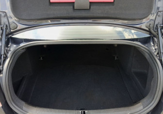 Подержанный автомобиль Audi A6 Sedan 2010 года (10 фото)