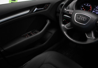 Подержанный автомобиль Audi A3 Hatchback 2013 года (16 фото)