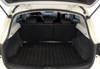 Подержанный автомобиль Nissan Qashqai 2013 года (9 фото)