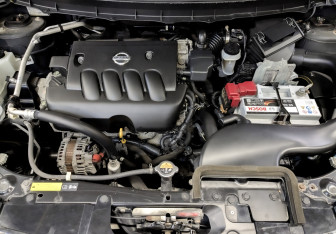Подержанный автомобиль Nissan X-Trail 2013 года (9 фото)