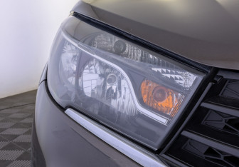 Подержанный автомобиль LADA (ВАЗ) Vesta Wagon 2019 года (11 фото)