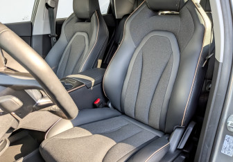 Подержанный автомобиль Omoda C5 2024 года (20 фото)