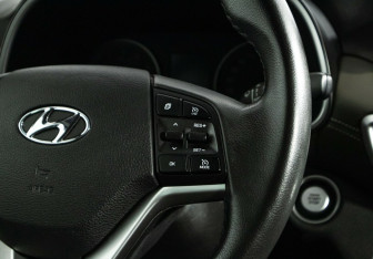 Подержанный автомобиль Hyundai Tucson 2020 года (9 фото)