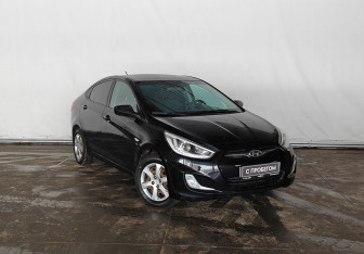 Подержанный автомобиль Hyundai Solaris Sedan 2013 года (3 фото)