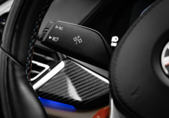 Подержанный автомобиль BMW X5 M 2022 года (12 фото)