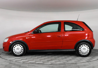 Подержанный автомобиль Opel Corsa 2006 года (8 фото)