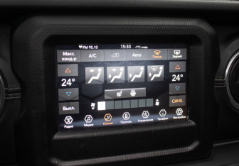 Подержанный автомобиль Jeep Wrangler 2020 года (18 фото)