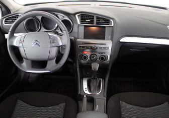 Подержанный автомобиль Citroen C4 Sedan 2021 года (7 фото)