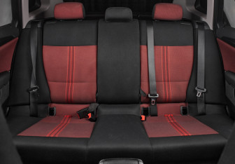 Подержанный автомобиль BMW X1 2011 года (19 фото)