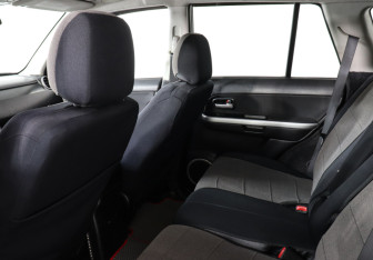 Подержанный автомобиль Suzuki Grand Vitara 2006 года (8 фото)