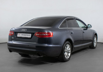 Подержанный автомобиль Audi A6 Sedan 2010 года (5 фото)