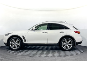 Подержанный автомобиль Infiniti FX 2013 года (8 фото)