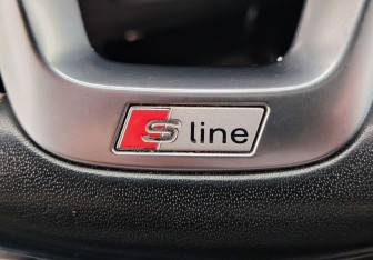 Подержанный автомобиль Audi Q7 2019 года (17 фото)