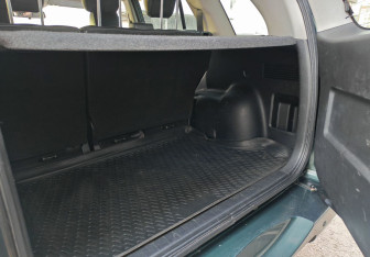 Подержанный автомобиль Suzuki Grand Vitara 2006 года (13 фото)