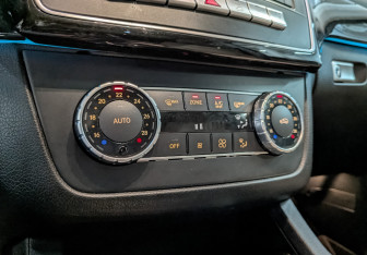 Подержанный автомобиль Mercedes-Benz GLE 2017 года (25 фото)