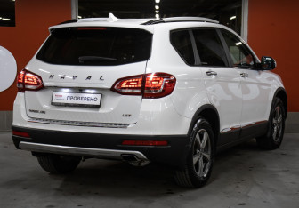 Подержанный автомобиль Haval H6 2017 года (5 фото)