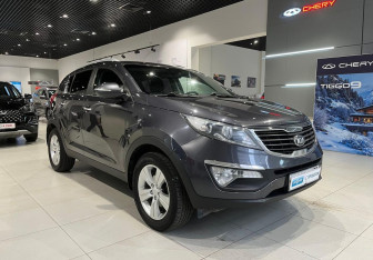 Подержанный автомобиль Kia Sportage 2013 года (3 фото)
