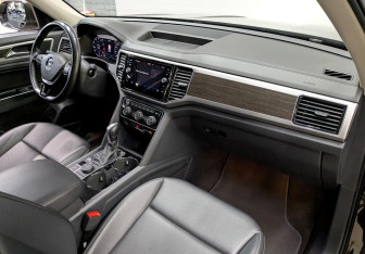 Подержанный автомобиль Volkswagen Teramont 2019 года (19 фото)