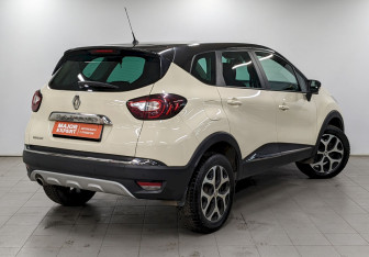 Подержанный автомобиль Renault Kaptur 2019 года (5 фото)