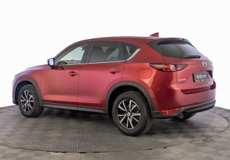 Подержанный автомобиль Mazda CX-5 2017 года (7 фото)